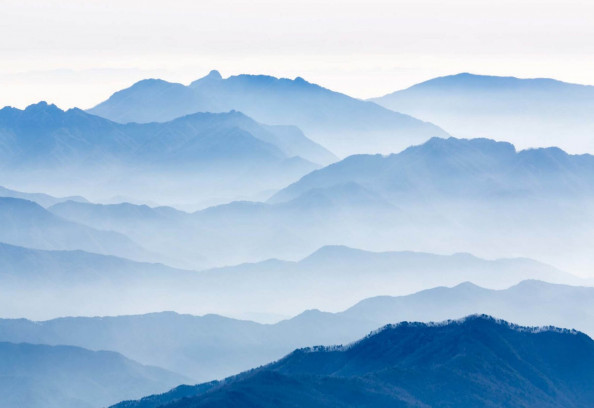 Фотообои синие горы в тумане